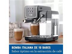 Cafetera Expresso Oster Touch EM6801M - 3