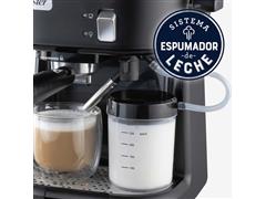 Cafetera Espresso Oster EM5501B - 2